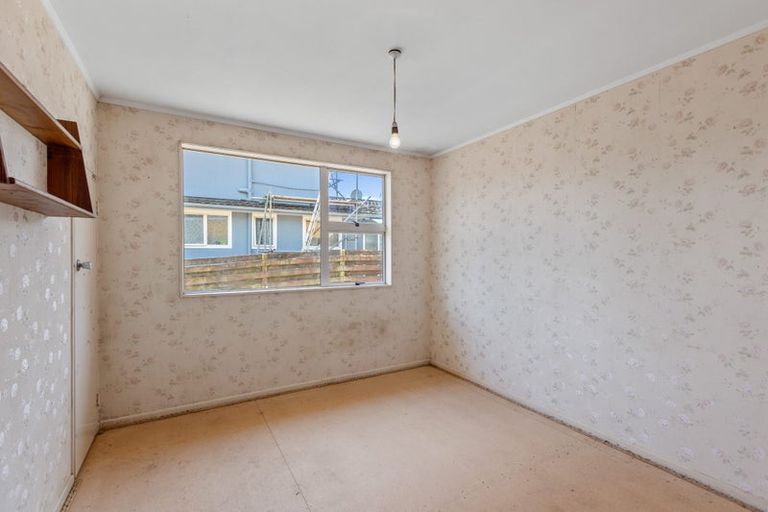 Photo of property in 17 Carlton Terrace, Westown, New Plymouth, 4310