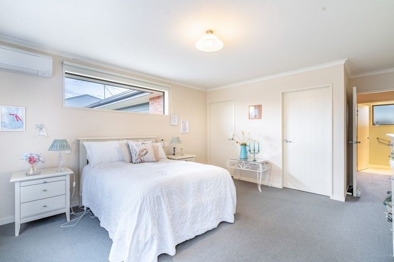 Photo of property in 96 Park Street, Winton, 9720