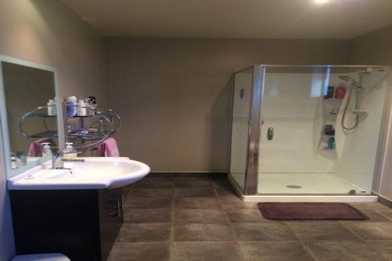 Photo of property in 7 Sherwin Avenue, Albert Town, Wanaka, 9305