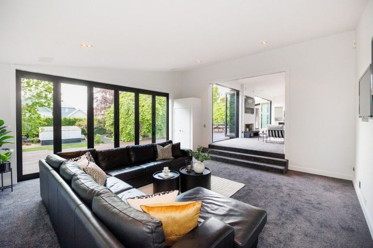 Photo of property in 27a Phoenix Avenue, Hokowhitu, Palmerston North, 4410