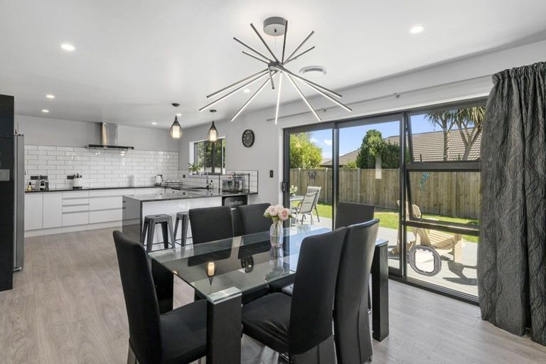 Photo of property in 8 Gladys Place, Levin, 5510