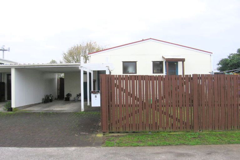 Photo of property in 5 Rosemary Lane, Manurewa, Auckland, 2102