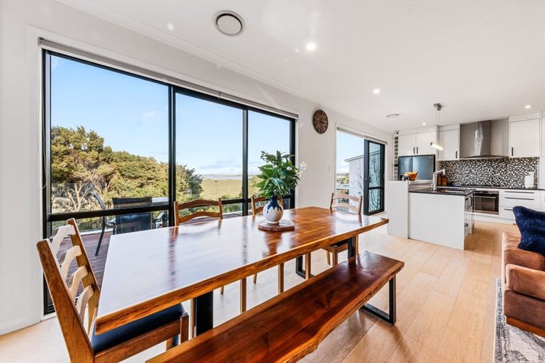 Photo of property in 44a Bannings Way, Hobsonville, Auckland, 0618