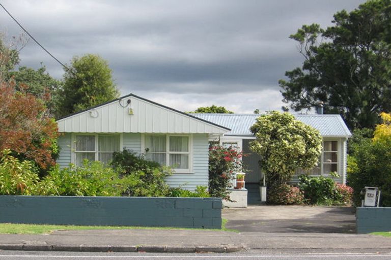 Photo of property in 36 Archibald Road, Kelston, Auckland, 0602