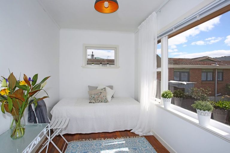 Photo of property in 3 Lawrie Avenue, Pukekohe, 2120