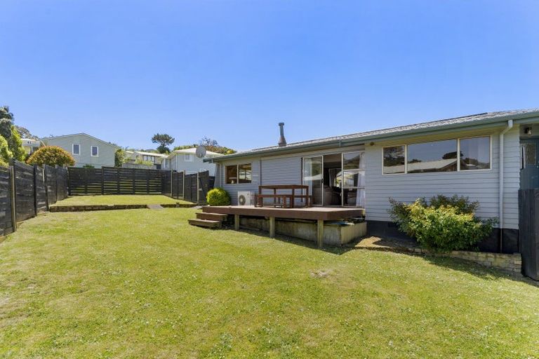 Photo of property in 62 Desert Gold Street, Ascot Park, Porirua, 5024