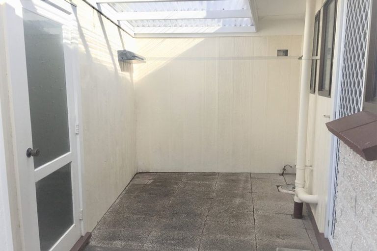 Photo of property in 1/2 Wolfe Street, Regent, Whangarei, 0112