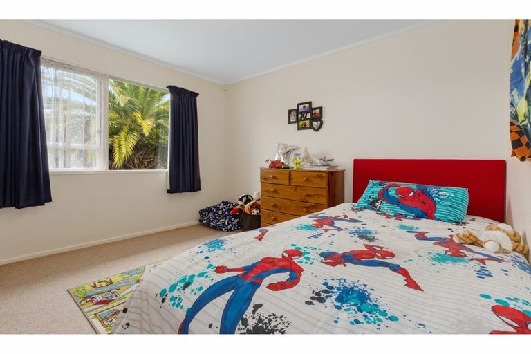 Photo of property in 19 California Drive, Totara Park, Upper Hutt, 5018