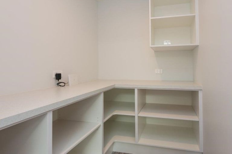 Photo of property in 1 Catchpole Place, Woodend, 7610