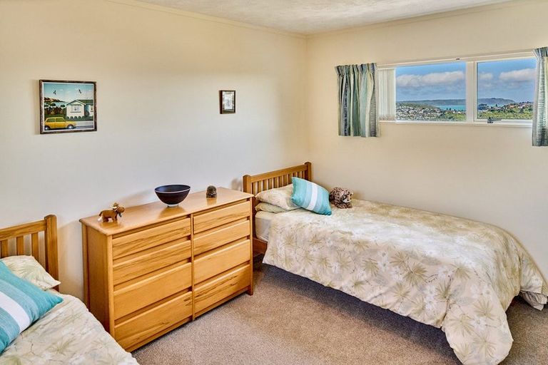 Photo of property in 4 Tombane Terrace, Papakowhai, Porirua, 5024