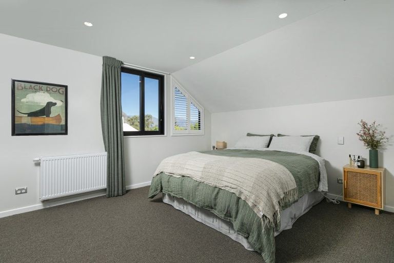Photo of property in 170b Beacon Point Road, Wanaka, 9305