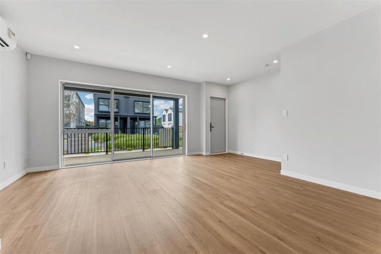 Photo of property in 23 Yellow Pear Lane, Karaka, 2578