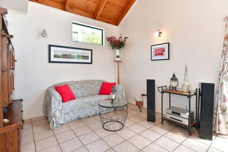 Photo of property in 18 Whale Cove, Stanmore Bay, Whangaparaoa, 0932