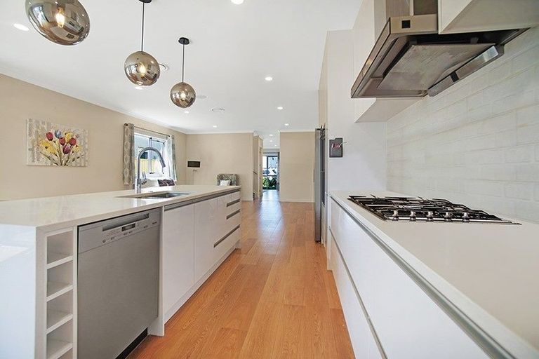 Photo of property in 61 Timmer Road, Flat Bush, Auckland, 2019