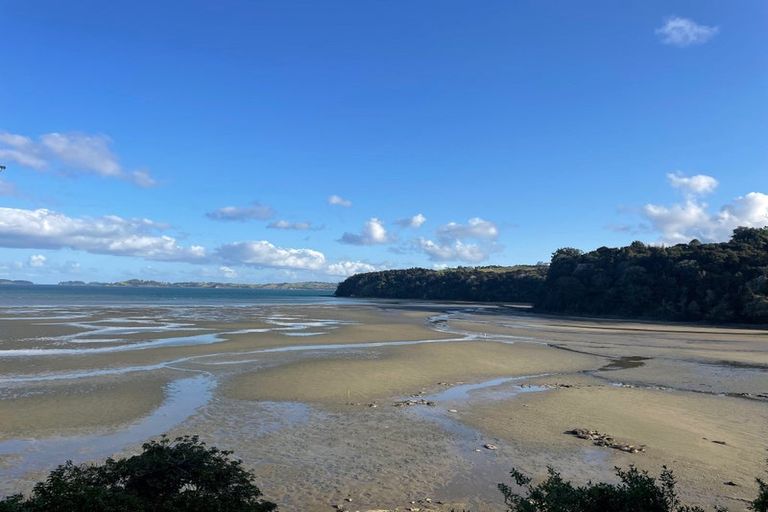 Photo of property in 12 Clinton Road, Tawharanui Peninsula, Warkworth, 0986