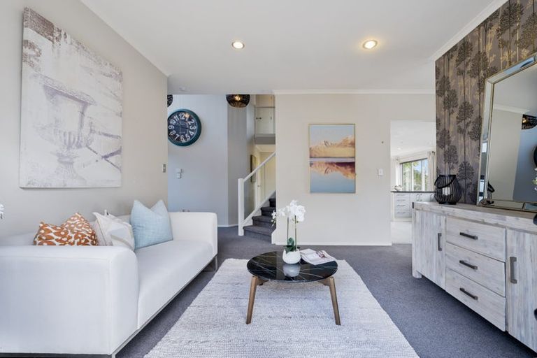 Photo of property in 22 Gala Place, Henderson, Auckland, 0612