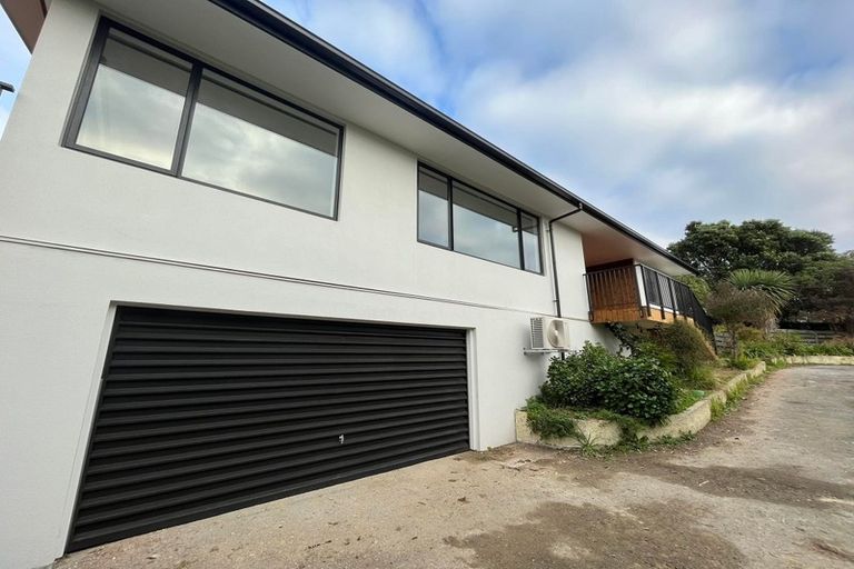 Photo of property in 49 Moncks Spur Road, Redcliffs, Christchurch, 8081