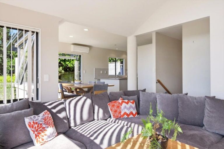 Photo of property in 9 Astor Place, Welcome Bay, Tauranga, 3112