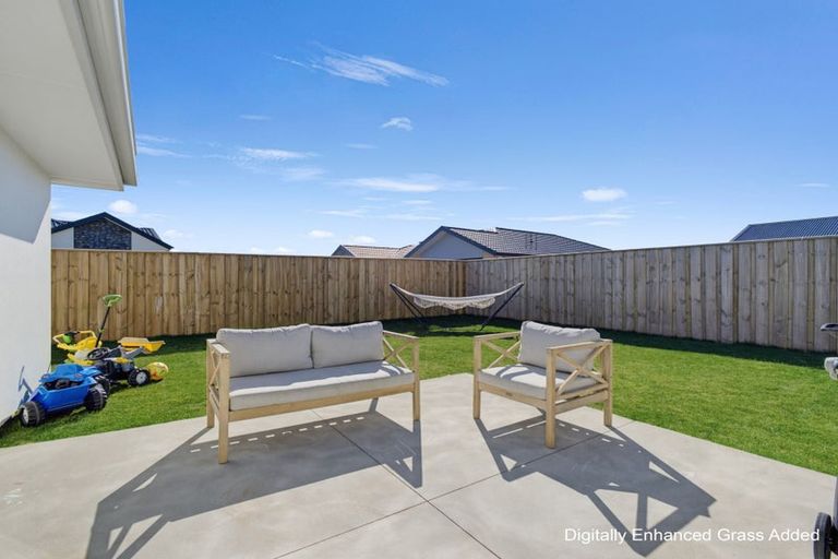 Photo of property in 37 Henshaw Street, Woodend, 7610