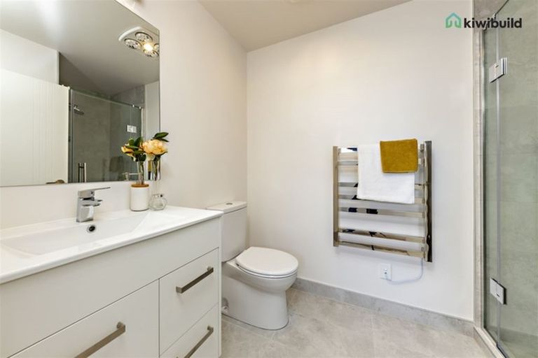 Photo of property in 93 Walsh Road, Papakura, 2110