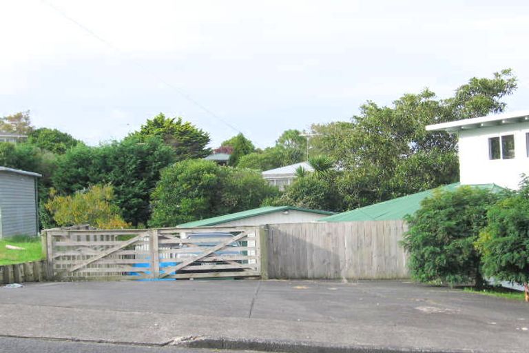 Photo of property in 12 Matama Road, Glen Eden, Auckland, 0602