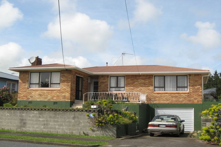 Photo of property in 9 George Street, Waitara, 4320
