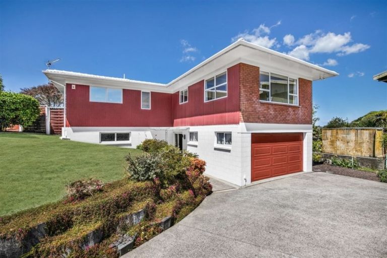 Photo of property in 25 Realm Place, Massey, Auckland, 0614