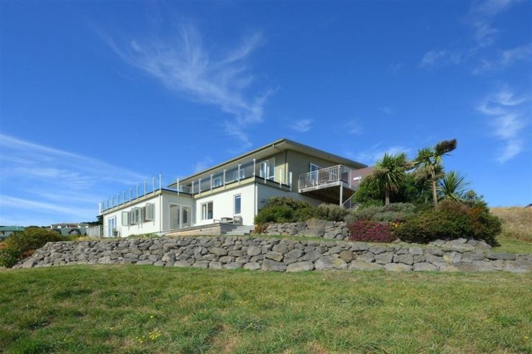 Photo of property in 4 Clearview Lane, Mount Pleasant, Christchurch, 8081