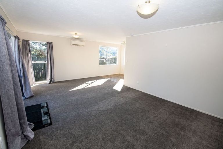 Photo of property in 41 Outram Grove, Kelson, Lower Hutt, 5010