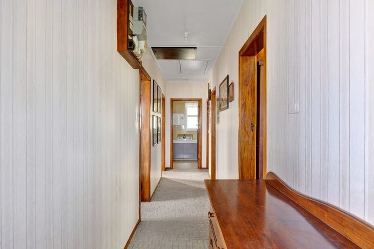 Photo of property in 4 Kerry Lane, Hawera, 4673