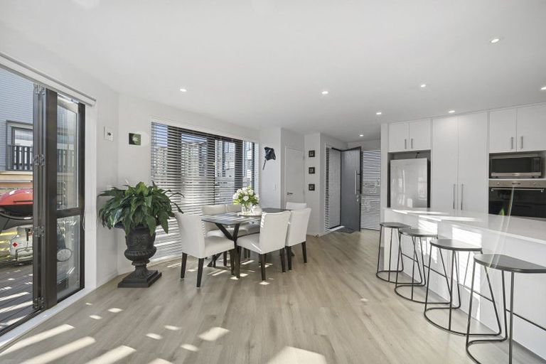 Photo of property in 2 Pottery Crescent, Hobsonville, Auckland, 0618