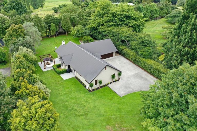 Photo of property in 210 Leger Grove, Te Awamutu, 3875