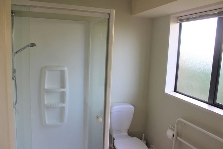 Photo of property in 183 Memorial Avenue, Burnside, Christchurch, 8053