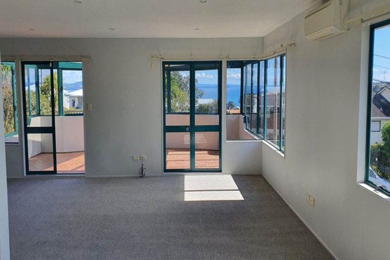 Photo of property in 35 Totara Road, Stanmore Bay, Whangaparaoa, 0932