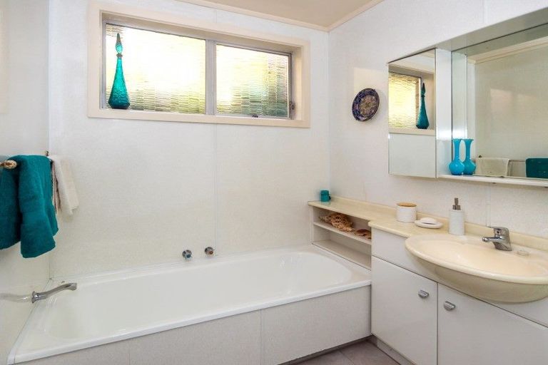 Photo of property in 116 Douglas Street, Highfield, Timaru, 7910