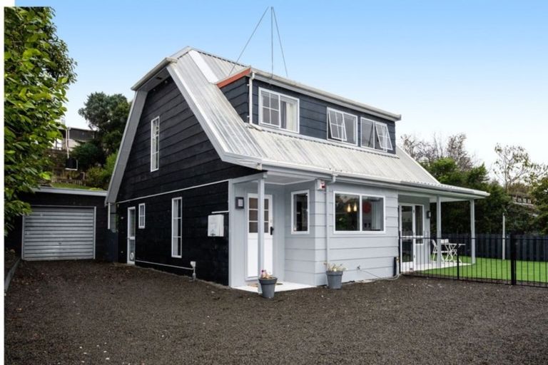 Photo of property in 20a Tokomaru Drive, Havelock North, 4130