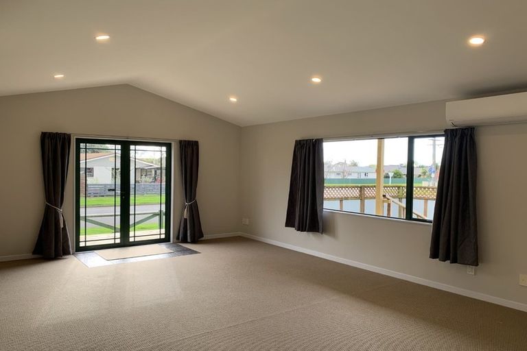 Photo of property in 1 Adkin Avenue, Levin, 5510