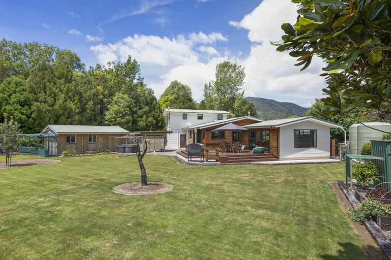 Photo of property in 6b Lady Cobham Grove, Anakiwa, Picton, 7281