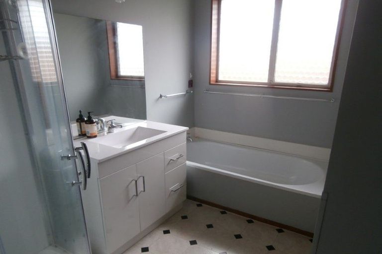 Photo of property in 2/34 Cresswell Avenue, Burwood, Christchurch, 8061