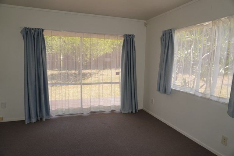 Photo of property in 6 Northwick Place, Hillcrest, Auckland, 0627
