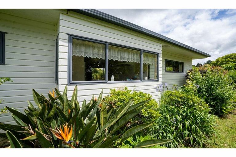 Photo of property in 8 James Kemp Place, Kerikeri, 0230