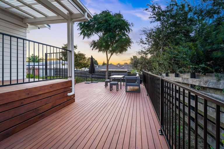 Photo of property in 21a Sabot Place, Massey, Auckland, 0614