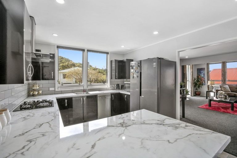 Photo of property in 15a Westpoint Avenue, Harbour View, Lower Hutt, 5010