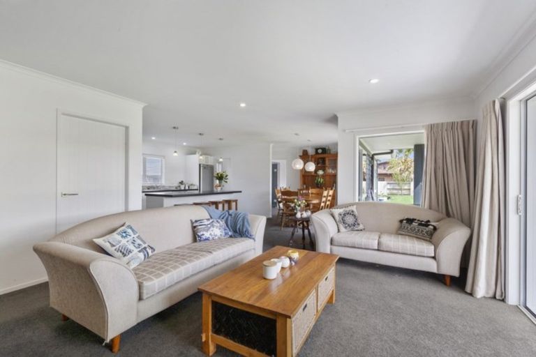 Photo of property in 3 Montgomery Crescent, Kinloch, Taupo, 3377