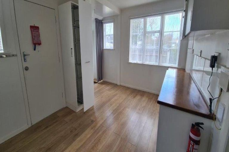 Photo of property in 1 Pinfold Avenue, Hamilton East, Hamilton, 3216