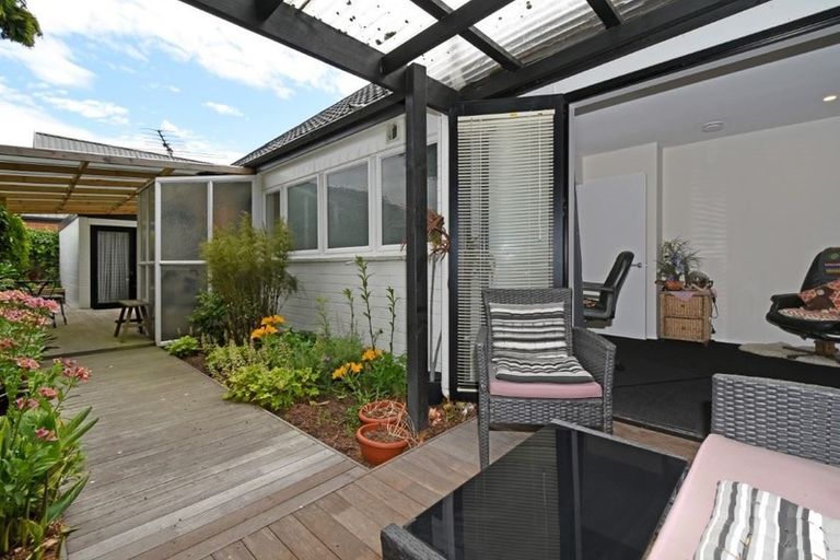 Photo of property in 1 Chatswood Place, Bishopdale, Christchurch, 8051