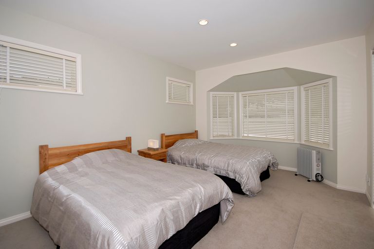 Photo of property in 1 Kings Road, Paihia, 0200