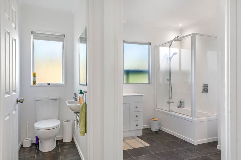 Photo of property in 45 Glamis Avenue, Bell Block, New Plymouth, 4312