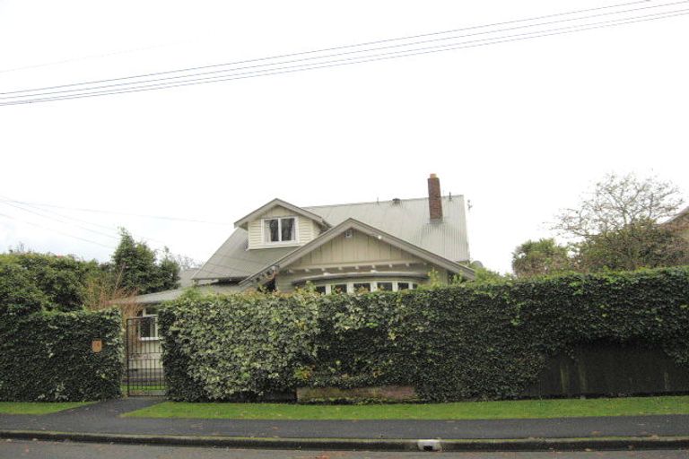 Photo of property in 18 Abberley Crescent, St Albans, Christchurch, 8014