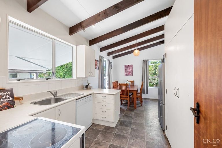 Photo of property in 29 Brightwater Crescent, Totara Park, Upper Hutt, 5018